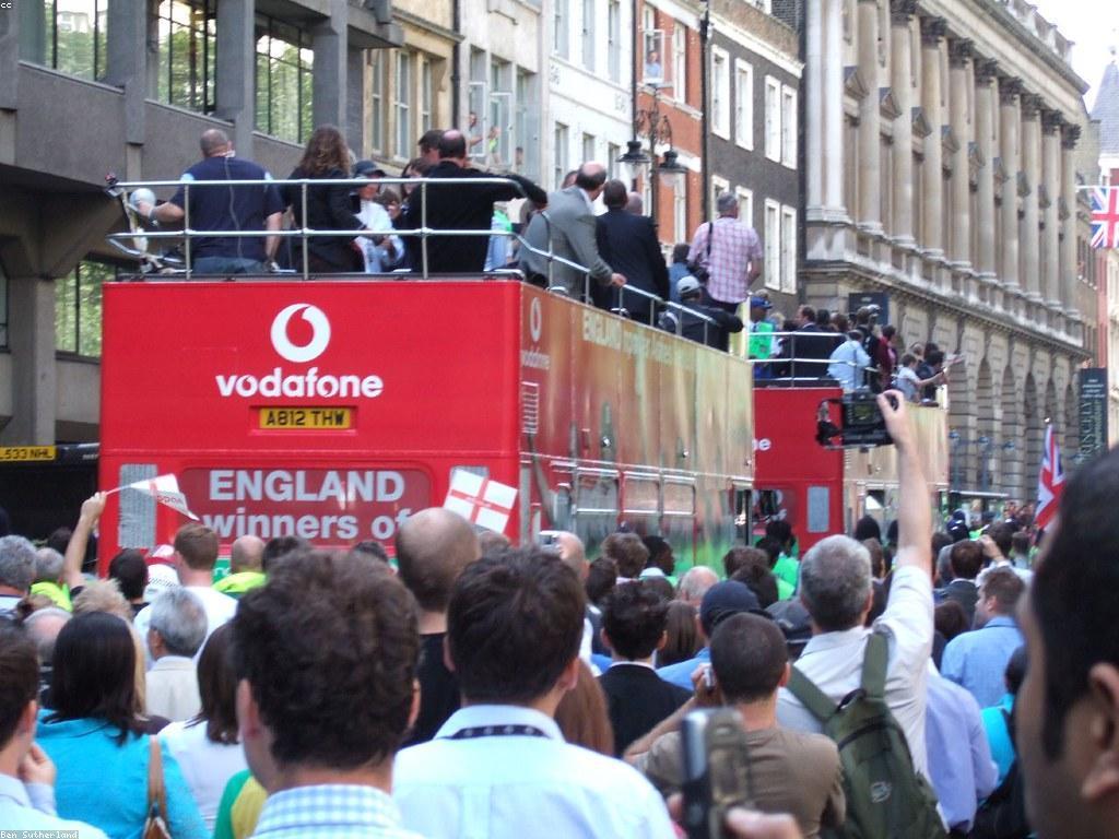 ជំនួយដើម្បីឈ្នះការប្រកួតនិងទទួលរង្វាន់